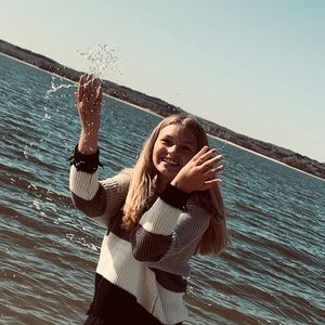 Meet your Posher, Halsey